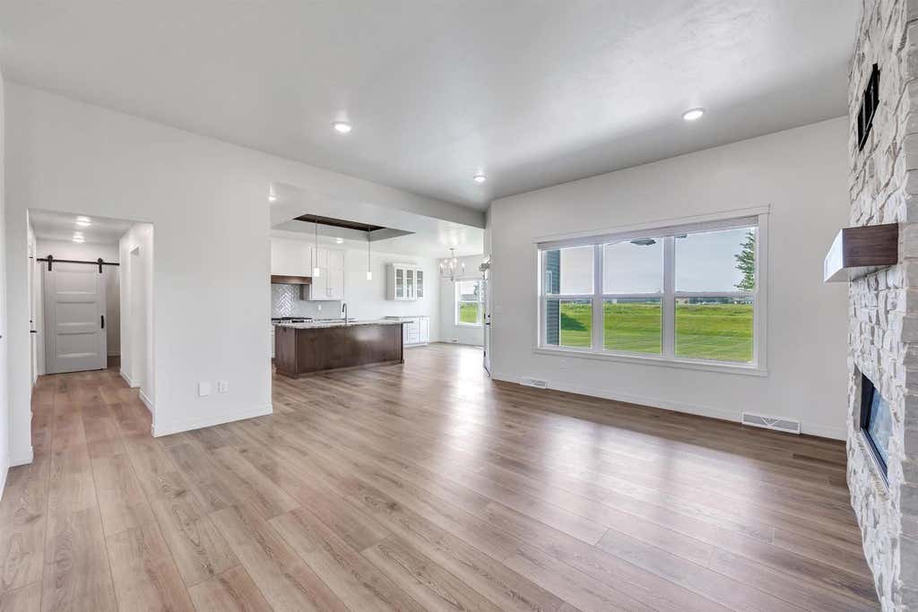 Photo of 2157 Fox Point CIRCLE, De Pere, WI 54115 (MLS # 50330704)