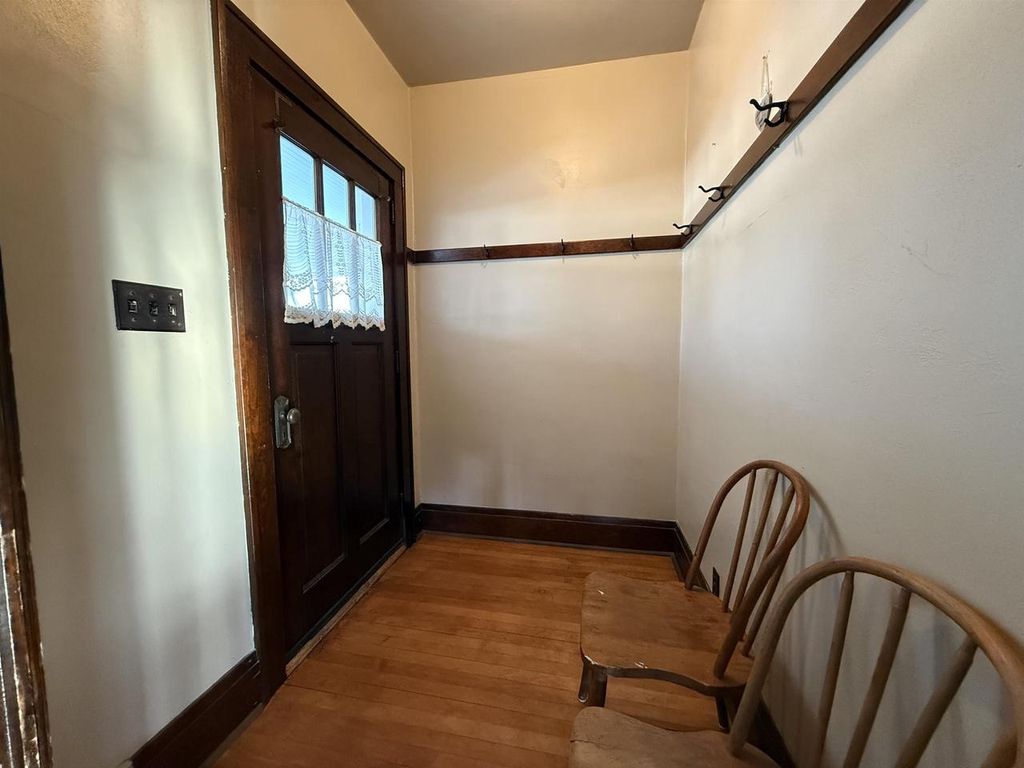 Photo of 1107 S 4th AVENUE, Wausau, WI 54401 (MLS # 22600588)