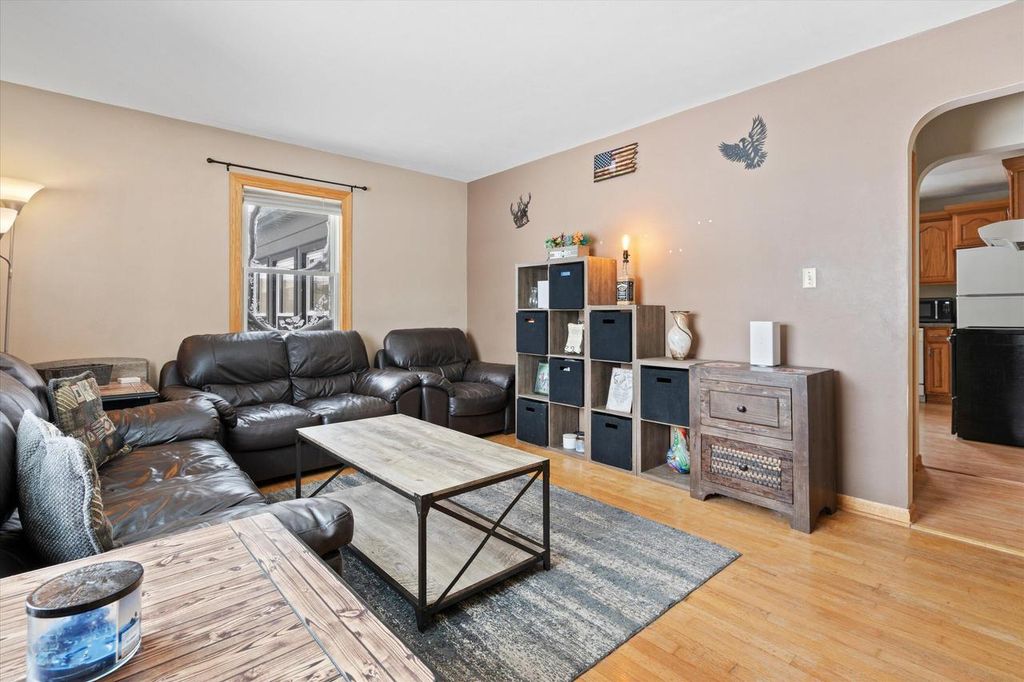 Photo of 915 Carol STREET, Watertown, WI 53094 (MLS # 1954155)