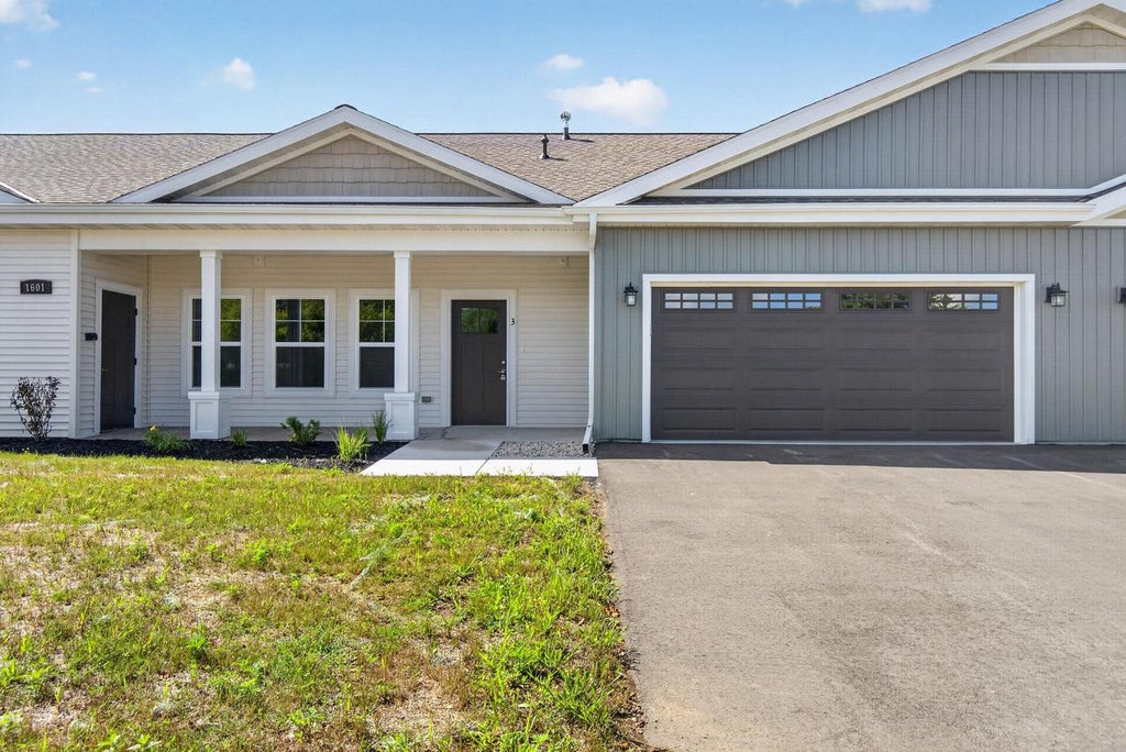 Photo of 1601 Wildlife DRIVE #3, Kewaskum, WI 53040 (MLS # 1974953)