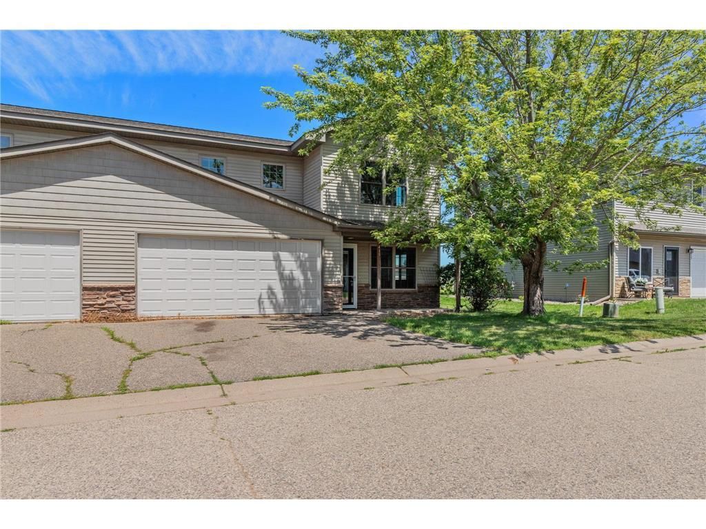Photo of 415 Sierra PLACE, Roberts, WI 54023 (MLS # 7107447)