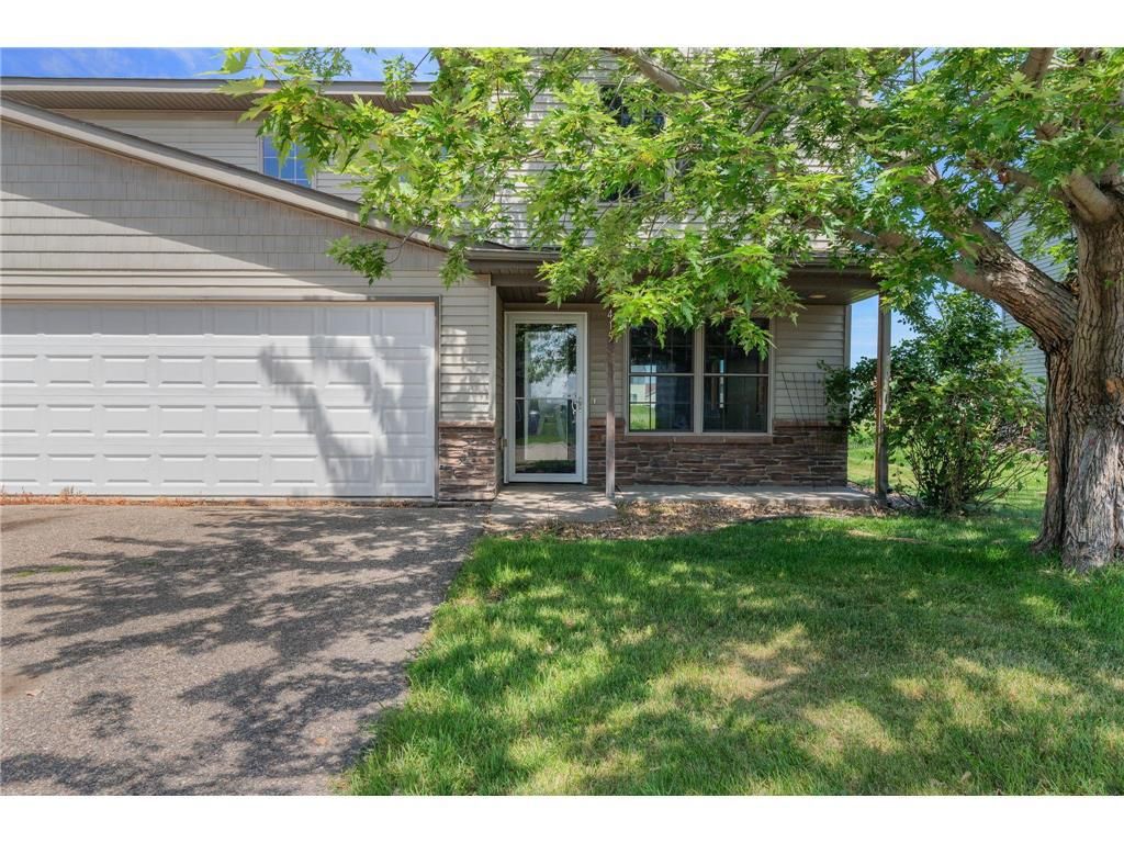 Photo of 415 Sierra PLACE, Roberts, WI 54023 (MLS # 7107447)