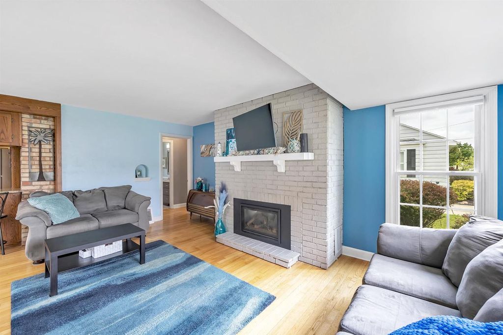 Photo of 829 Ethel AVENUE, Green Bay, WI 54303 (MLS # 50328726)