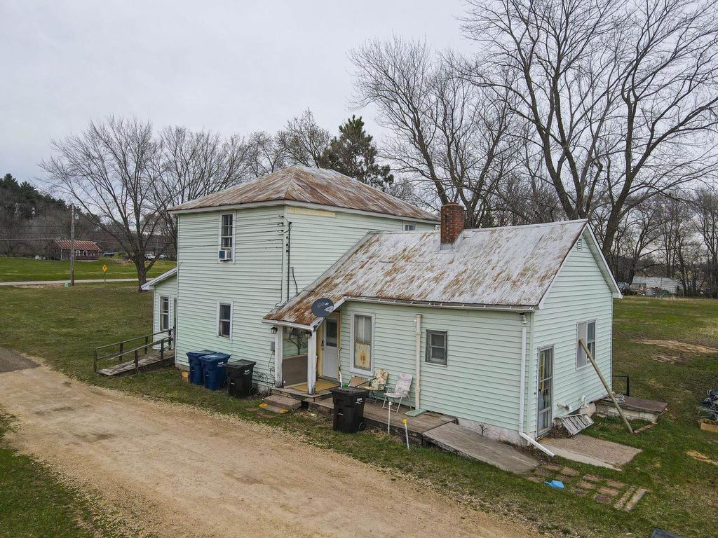 Photo of 7045 Hamlet LANE, Sparta, WI 54656 (MLS # 22601409)