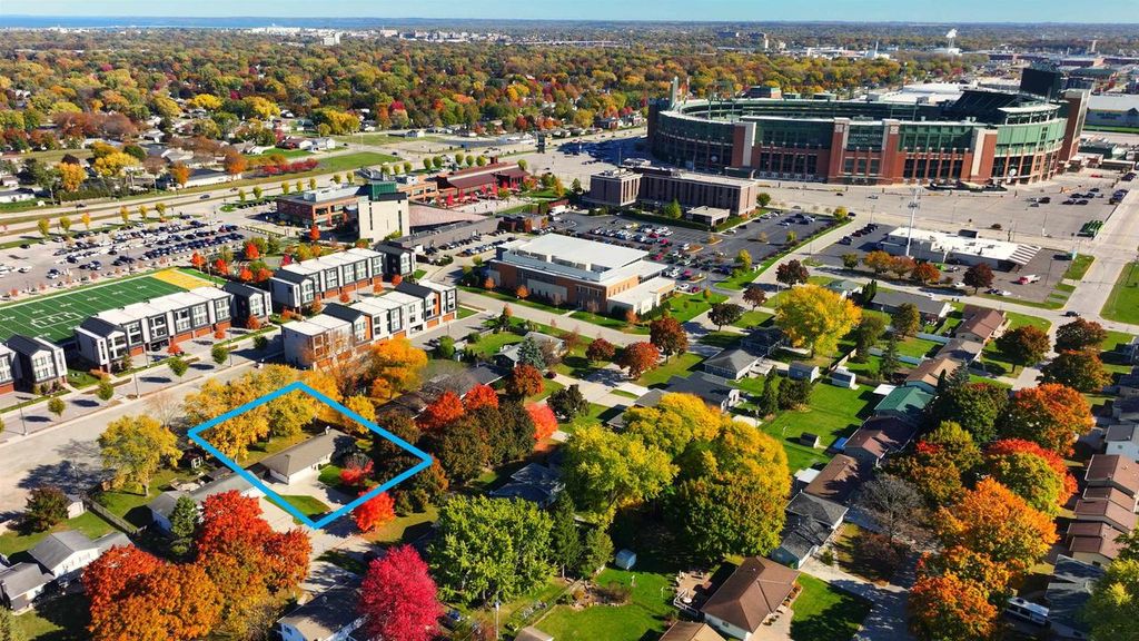 Photo of 1112 Blue Ridge DRIVE, Green Bay, WI 54304 (MLS # 50321913)