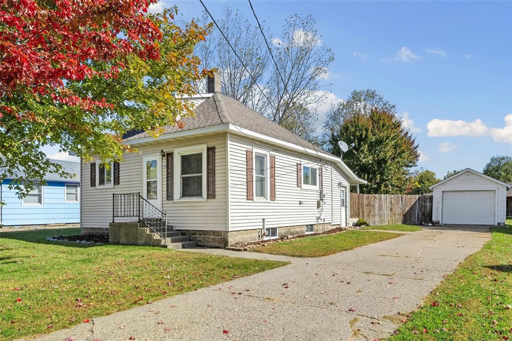 Photo of 319 S Peterson AVENUE, Blair, WI 54616 (MLS # 1605869)