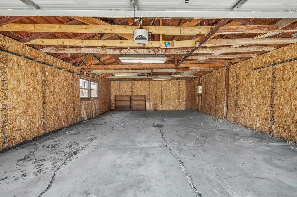 Photo of 965 Betty AVENUE, Neenah, WI 54956 (MLS # 50328727)