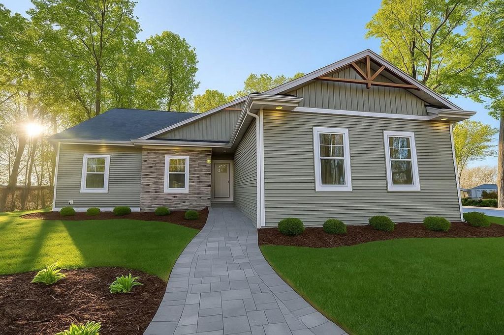 Photo of 478 Woodside COURT #Lt170, West Bend, WI 53095 (MLS # 1934110)