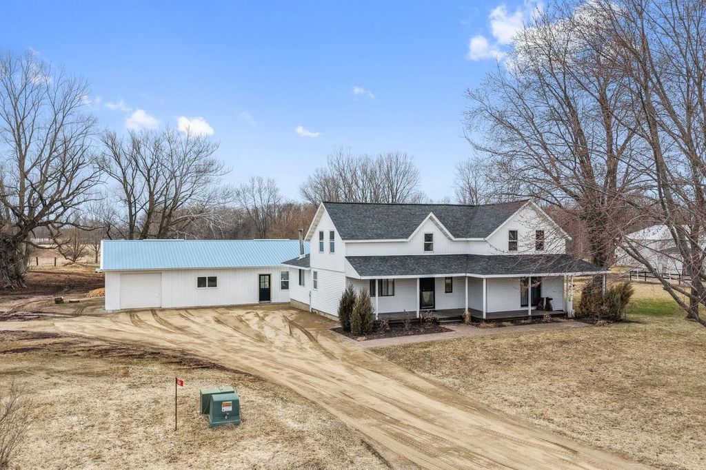 Photo of 5904 County Road J, Oconto, WI 54153 (MLS # 50324322)
