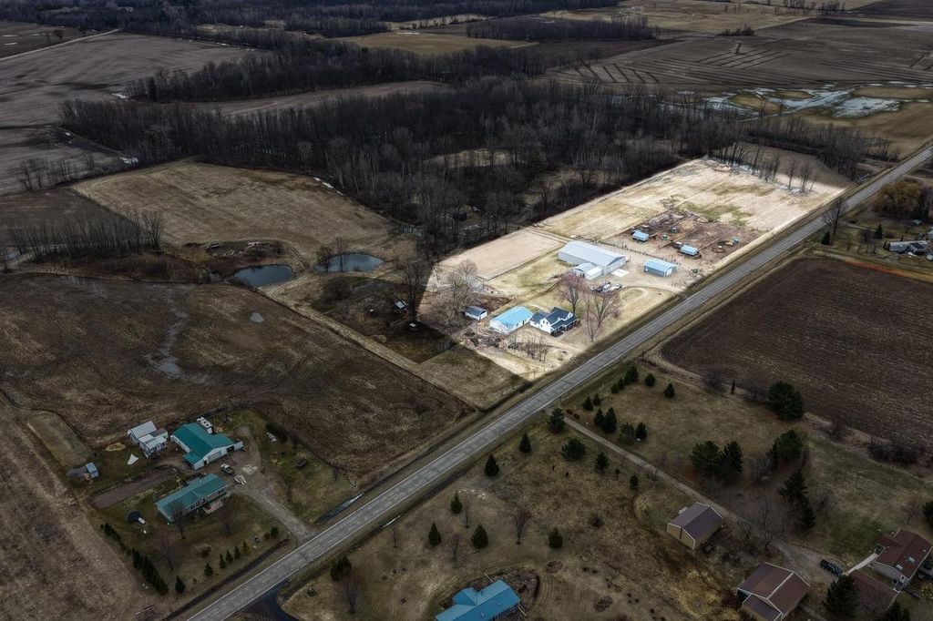 Photo of 5904 County Road J, Oconto, WI 54153 (MLS # 50324322)