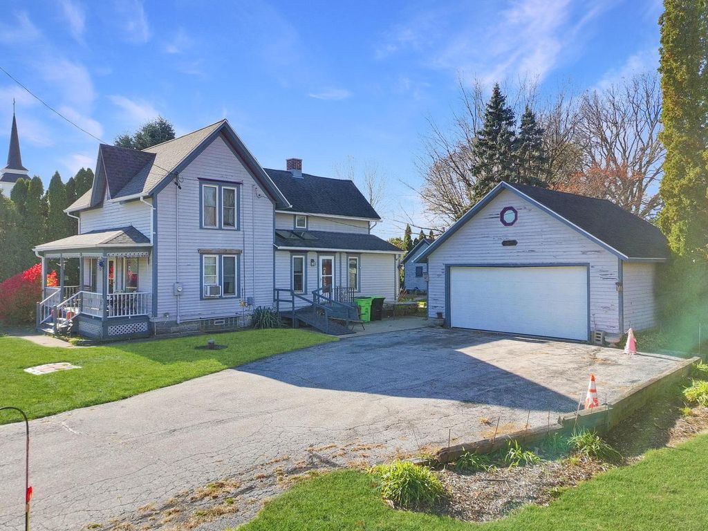 Photo of 8512 Caldwell ROAD, Mukwonago, WI 53149 (MLS # 1942383)