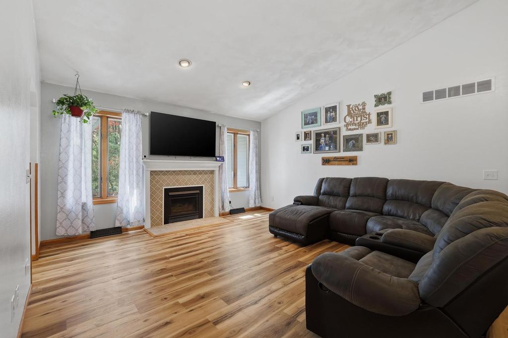 Photo of 2151 W Breezewood CT, Plover, WI 54467 (MLS # 22601908)