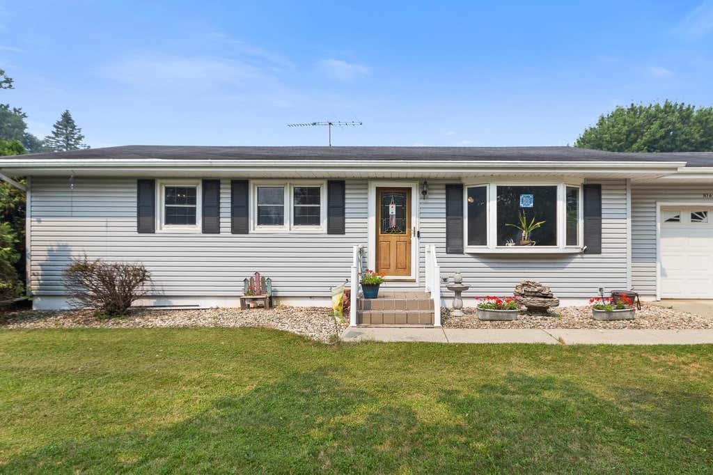 Photo of N7619 Carimaunee DRIVE, Portage, WI 53901 (MLS # 2028388)