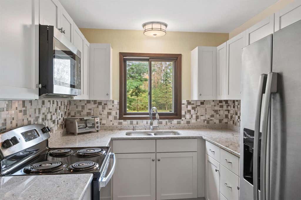 Photo of 289 Cranbrook COURT, Nekoosa, WI 54457 (MLS # 2030468)