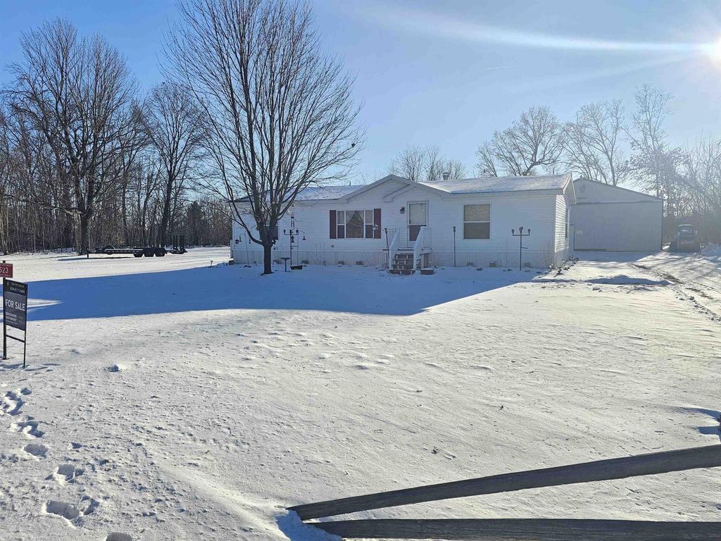 Photo of 523 County Rd A ROAD, Oxford, WI 53952 (MLS # 2015708)