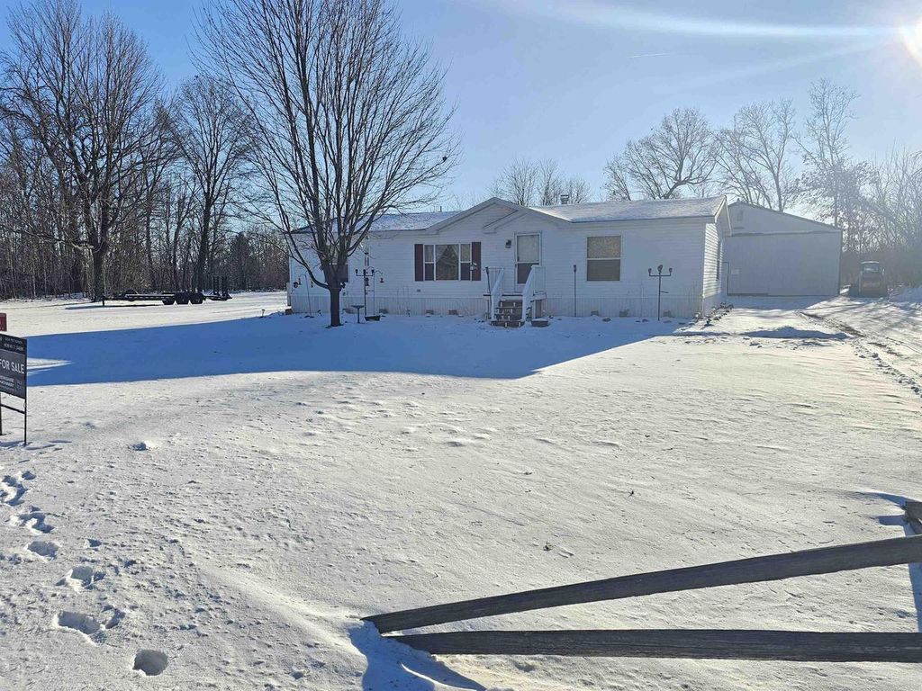 Photo of 523 County Rd A ROAD, Oxford, WI 53952 (MLS # 2015708)