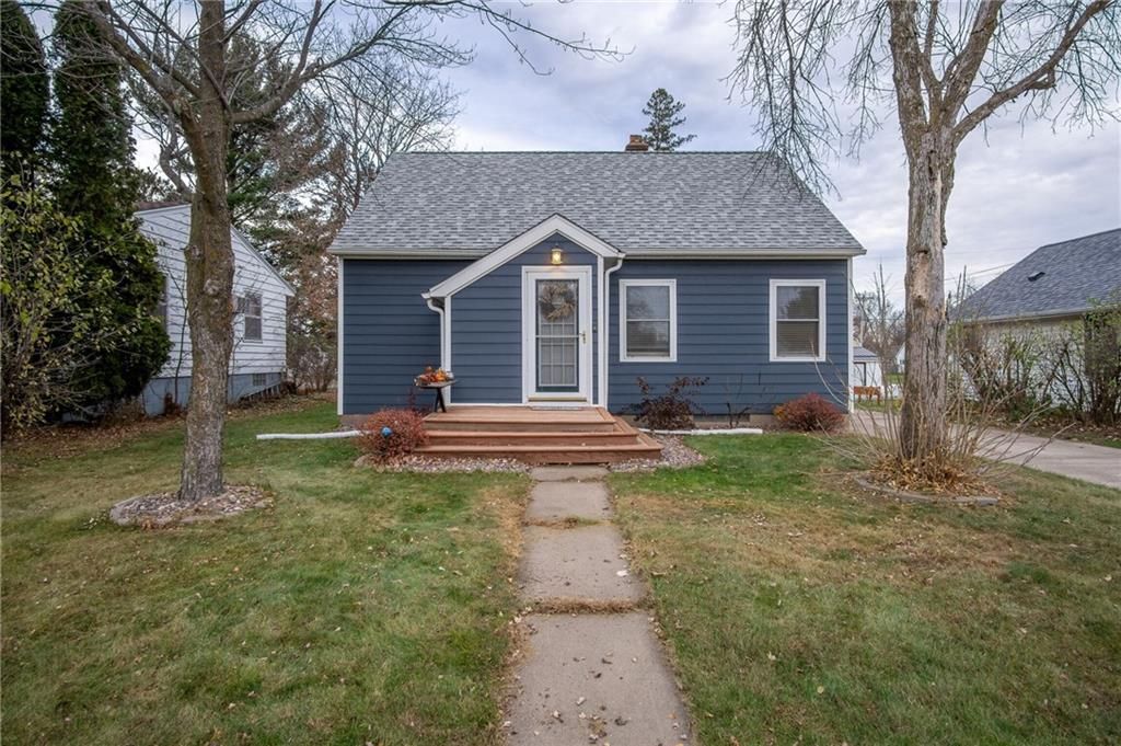 Photo of 2911 6th STREET, Eau Claire, WI 54703 (MLS # 1597200)