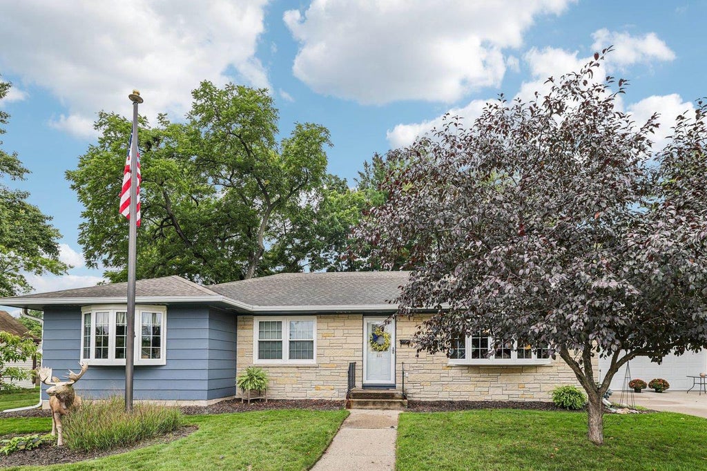 Photo of 535 N Willow STREET, Reedsburg, WI 53959 (MLS # 2033018)