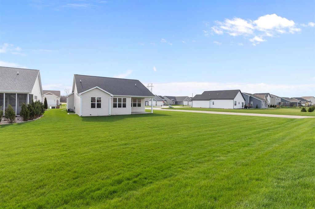 Photo of 4647 N Cherryvale AVENUE, Appleton, WI 54913 (MLS # 50324448)