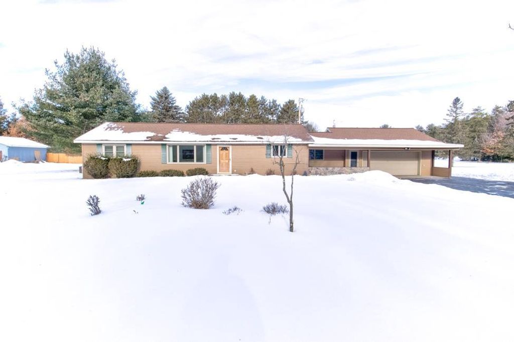Photo of W1270 County Road B, Marinette, WI 54143 (MLS # 50320685)