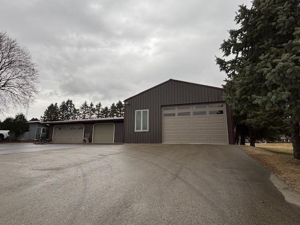 Photo of 21 North STREET, Markesan, WI 53946 (MLS # 2019383)