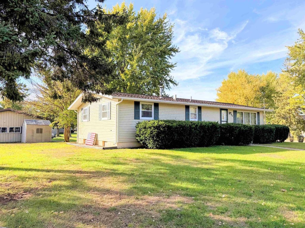 Photo of 405 S Buchanan STREET, Prairie Du Chien, WI 53821 (MLS # 2035048)