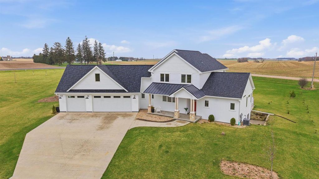 Photo of N6329 Tradewinds CIRCLE, Beaver Dam, WI 53916 (MLS # 2020702)