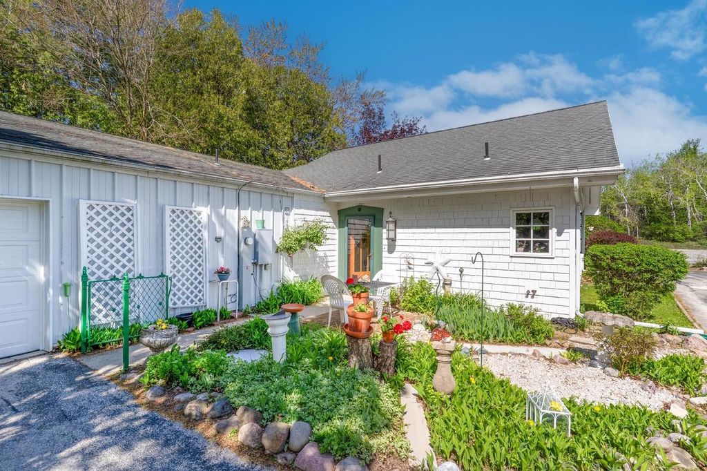 Photo of 612 N Main STREET, Oconto Falls, WI 54154 (MLS # 50325703)