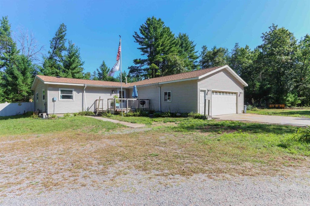 Photo of 8610 Lake ROAD, Wisconsin Rapids, WI 54494 (MLS # 22604532)