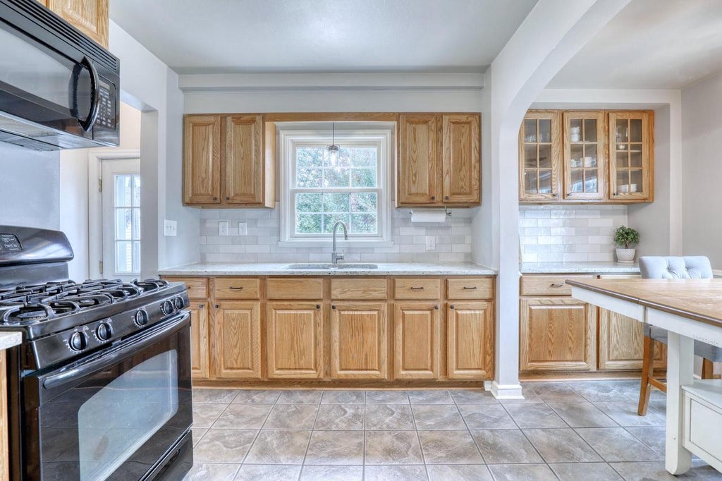 Photo of 8164 W Dixon STREET, Milwaukee, WI 53214 (MLS # 1978834)