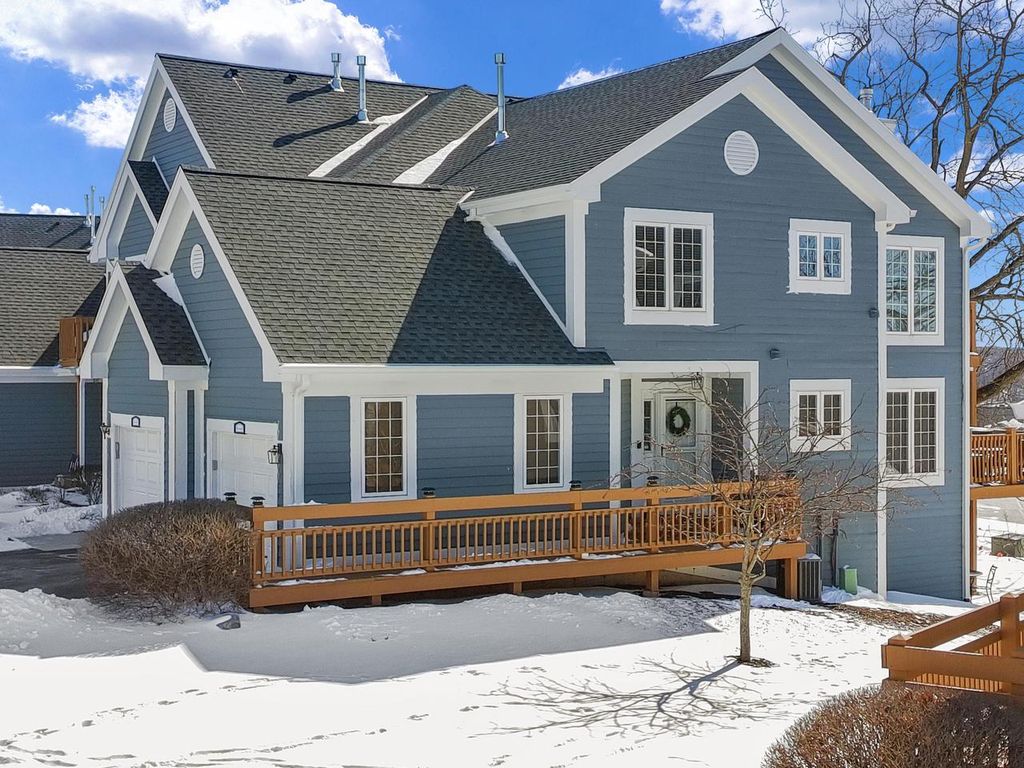 Photo of 1061 Lakeland LANE #9-08, Lake Geneva, WI 53147 (MLS # 1954446)