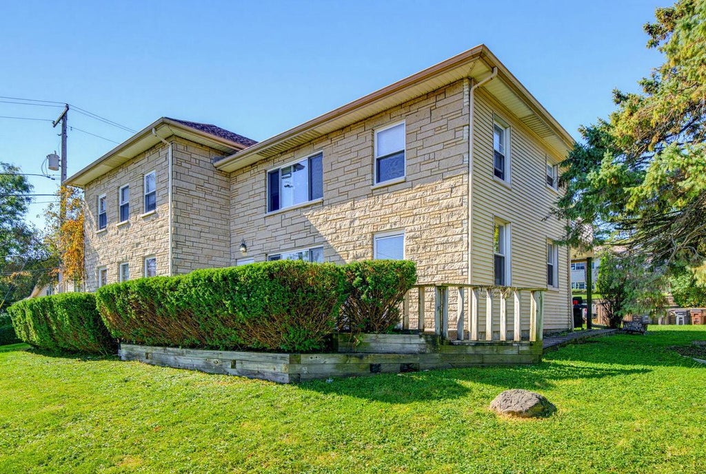 Photo of 11102 -04 W Forest Home AVENUE, Franklin, WI 53132 (MLS # 1984261)
