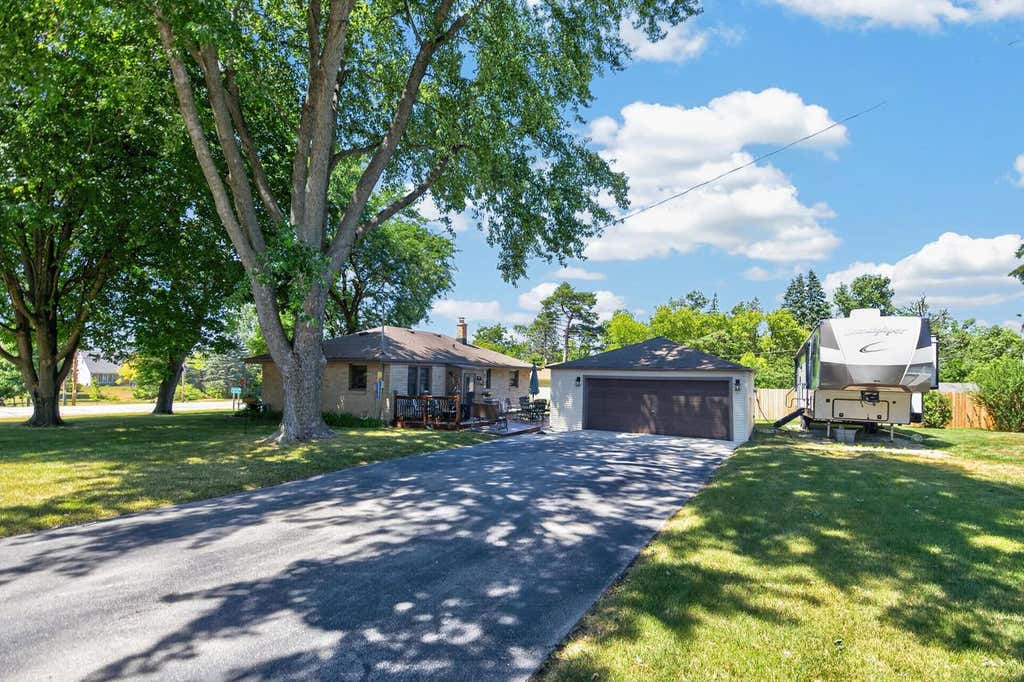 Photo of 10380 S Chicago ROAD, Oak Creek, WI 53154 (MLS # 1973764)