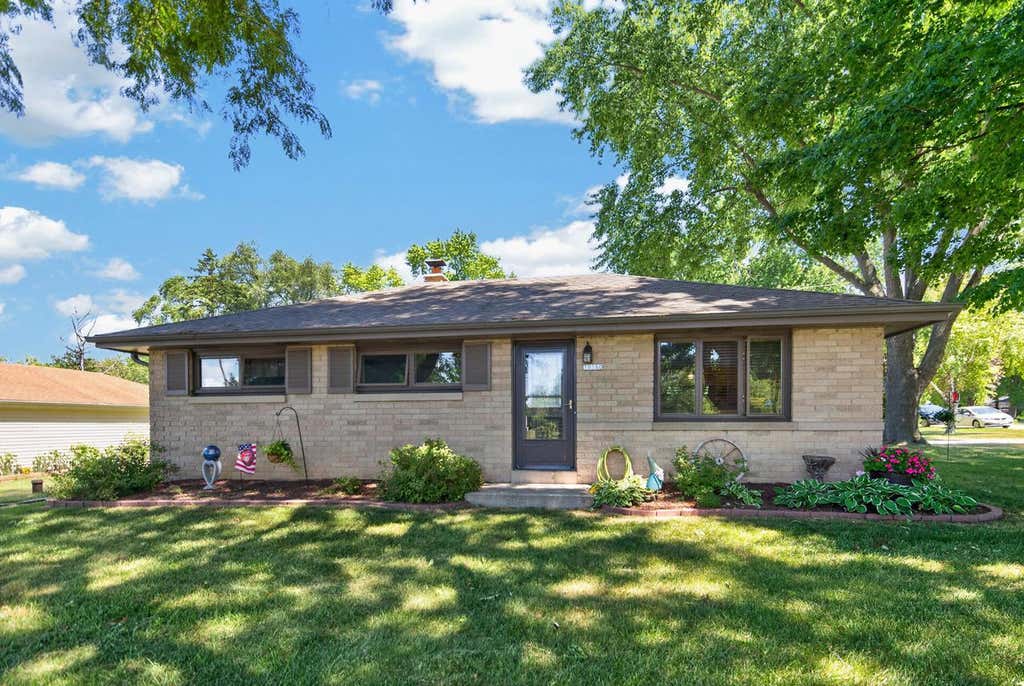 Photo of 10380 S Chicago ROAD, Oak Creek, WI 53154 (MLS # 1973764)