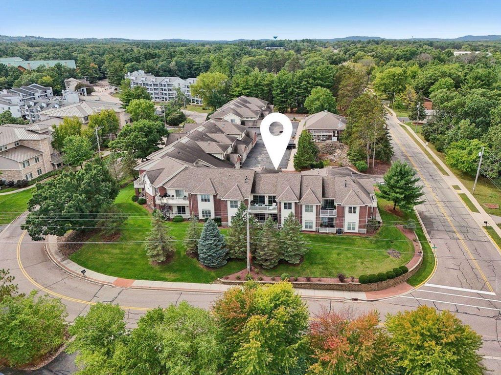 Photo of 670 E Lake AVENUE #211, Wisconsin Dells, WI 53965 (MLS # 2009837)