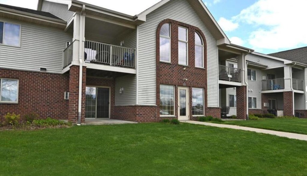 Photo of W1064 Marietta AVENUE #214, Ixonia, WI 53036 (MLS # 1973326)