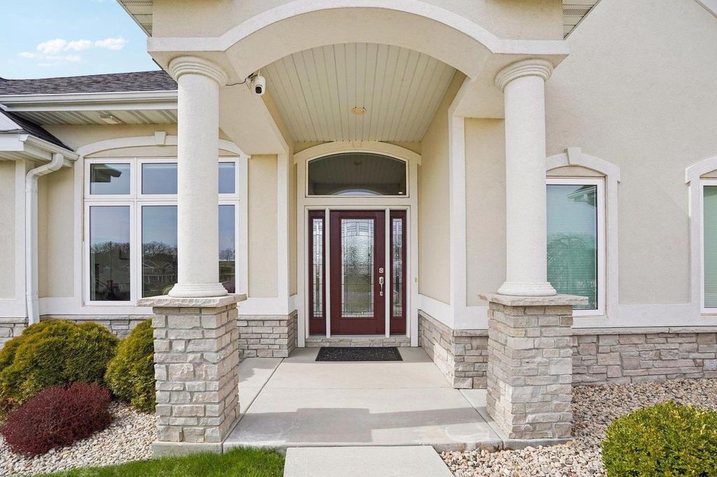 Photo of 6249 Amethyst DRIVE, Waunakee, WI 53597 (MLS # 2020119)