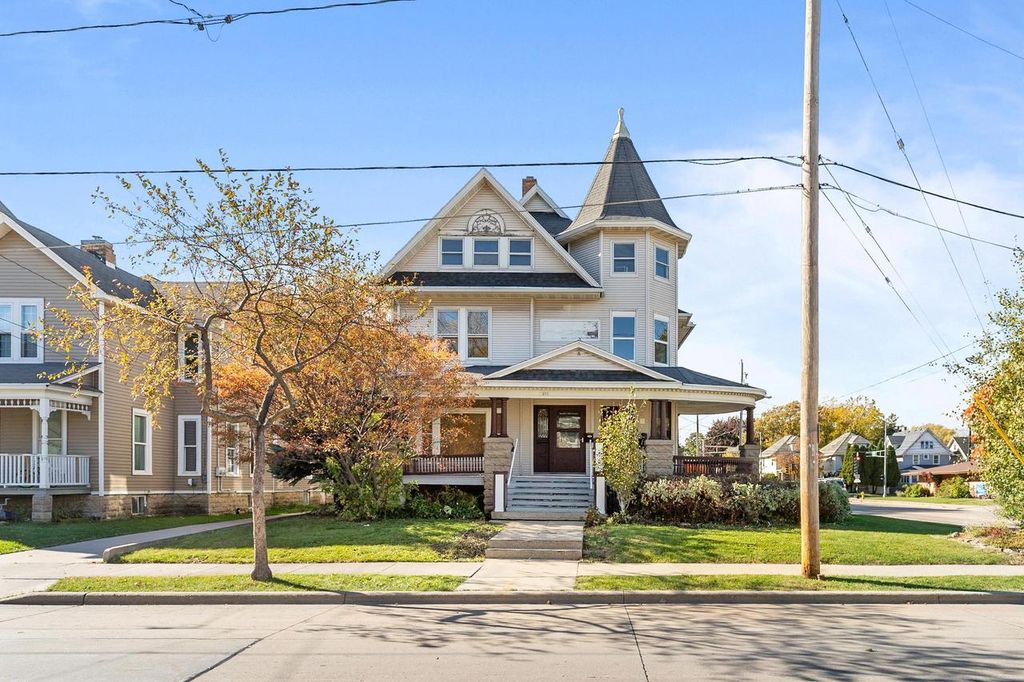 Photo of 691 Franklin STREET, Oshkosh, WI 54901 (MLS # 50316963)