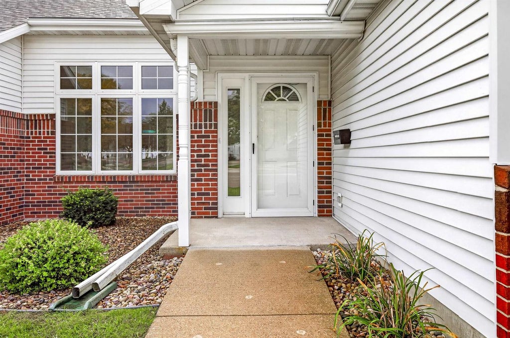 Photo of 1057 W Windtree DRIVE #48, Appleton, WI 54914 (MLS # 50333634)