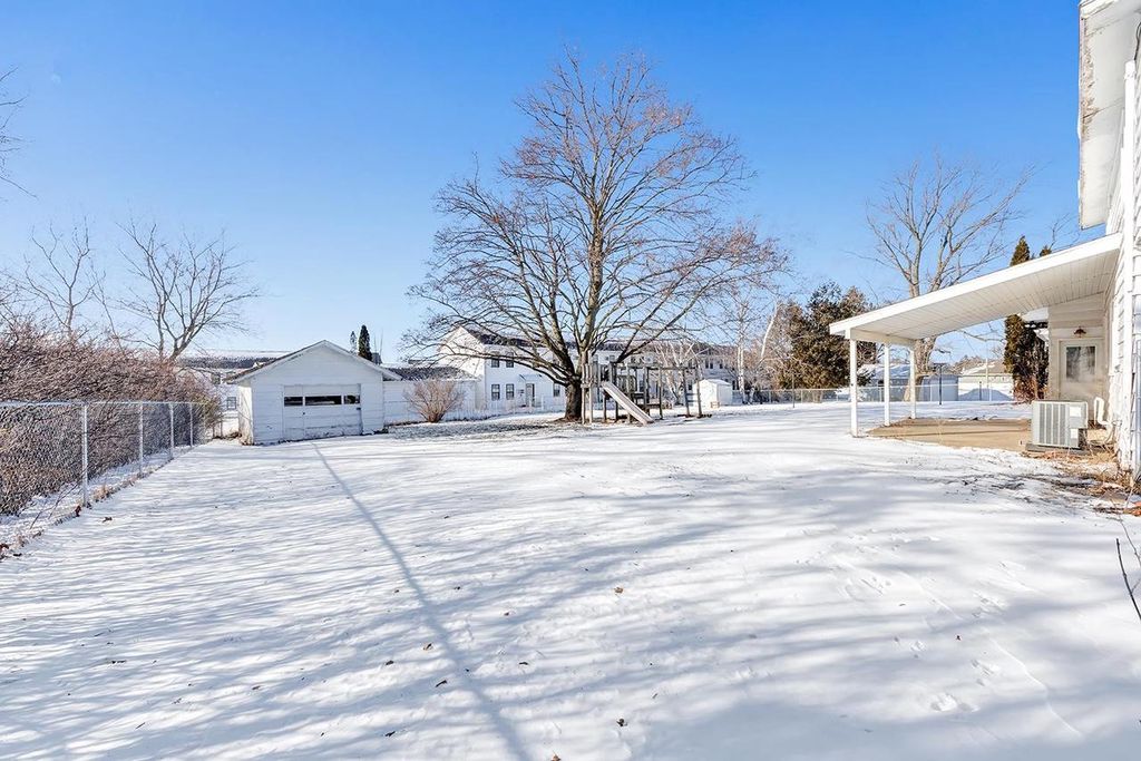 Photo of 723 N 8th AVENUE, Sturgeon Bay, WI 54235 (MLS # 50320420)