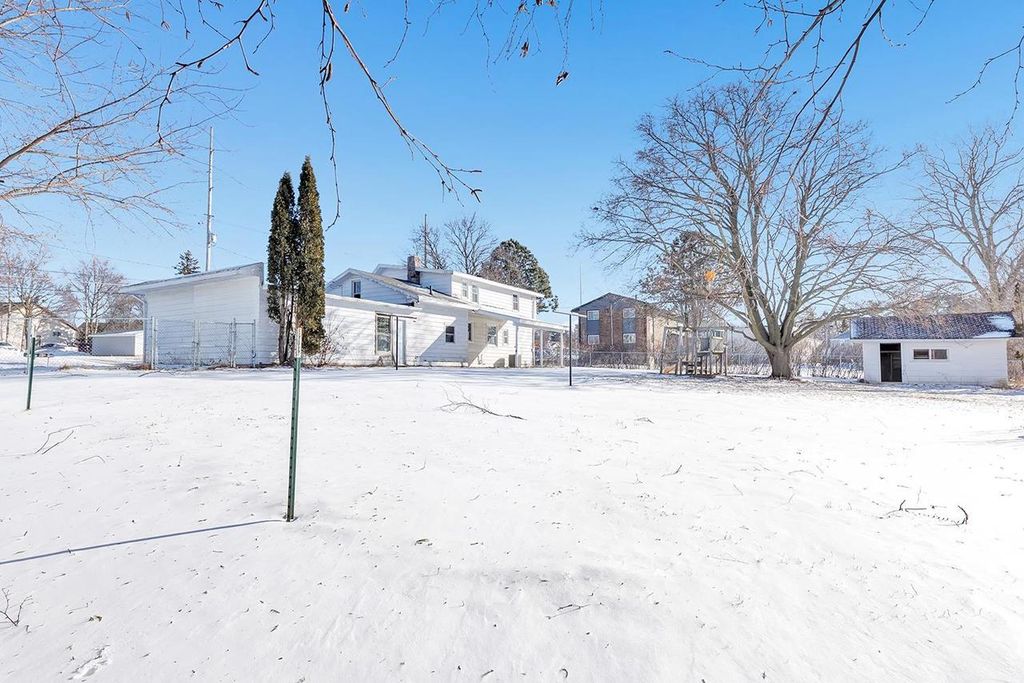 Photo of 723 N 8th AVENUE, Sturgeon Bay, WI 54235 (MLS # 50320420)