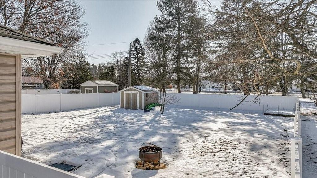 Photo of 109 W Polk AVENUE, Eau Claire, WI 54701 (MLS # 1598340)