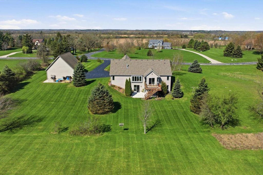 Photo of W334S7280 Milos WAY, Mukwonago, WI 53149 (MLS # 1959129)