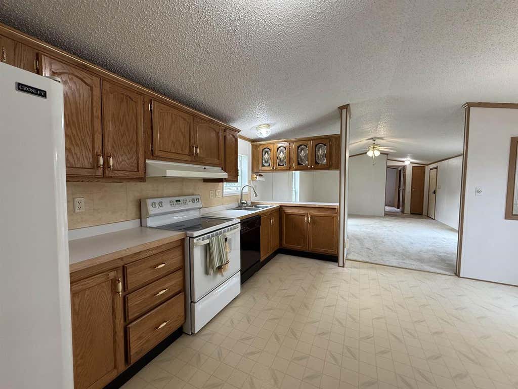 Photo of 601 Wauona TRAIL #58, Portage, WI 53901 (MLS # 2030791)