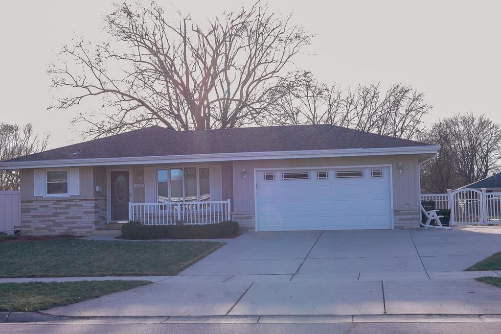 Photo of 1155 Ontario DRIVE, Janesville, WI 53545 (MLS # 2019087)