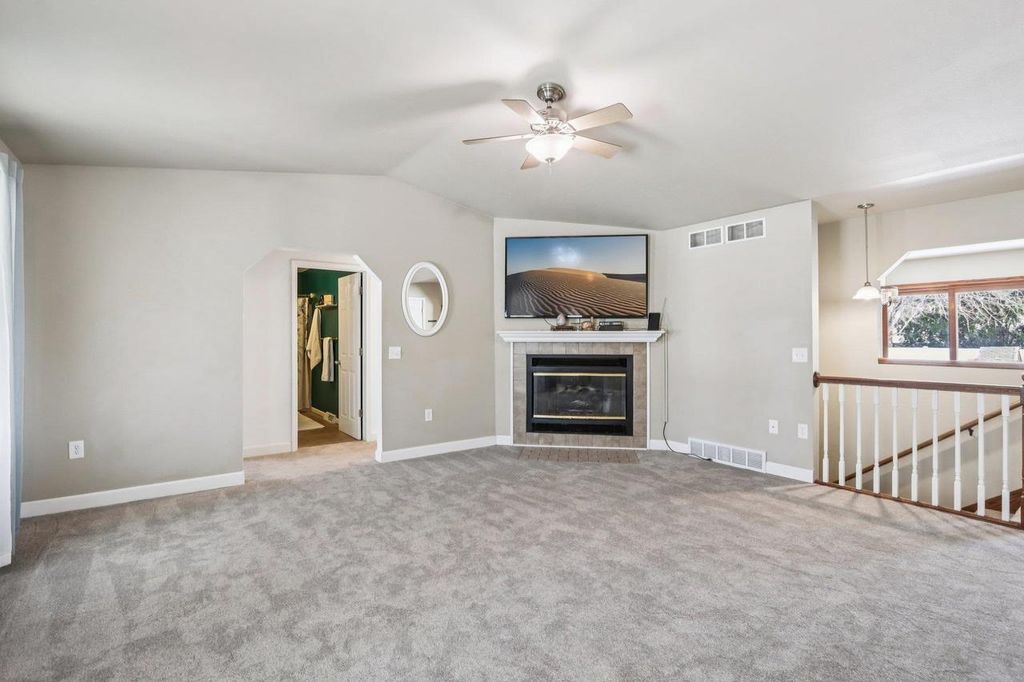 Photo of 1008 Eric LANE, Waunakee, WI 53597 (MLS # 2018922)