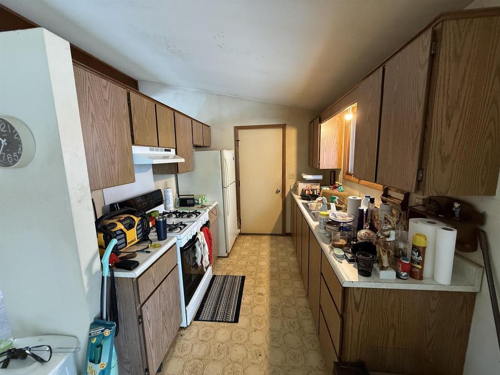 Photo of 221 Kleeman COURT, Shawano, WI 54166 (MLS # 50319719)