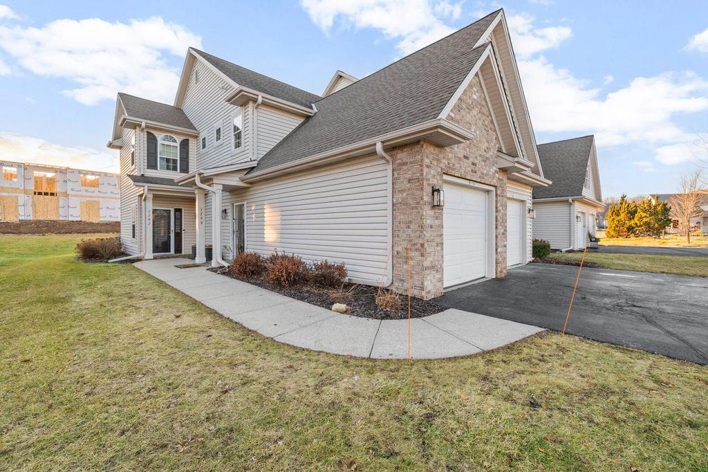 Photo of 1799 Woodland WAY, Slinger, WI 53086 (MLS # 1948214)