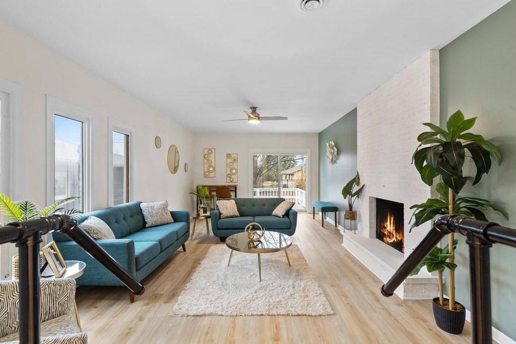 Photo of 1401 Meadowbrook BOULEVARD, Mount Pleasant, WI 53405 (MLS # 1947709)