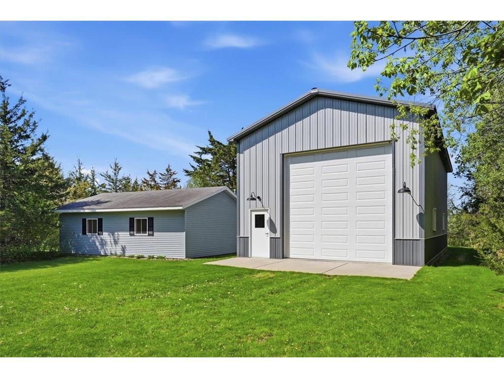 Photo of 1087 Tanney LANE, Hudson, WI 54016 (MLS # 7069808)